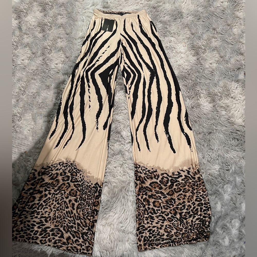 Animal Print pants never worn Size XS